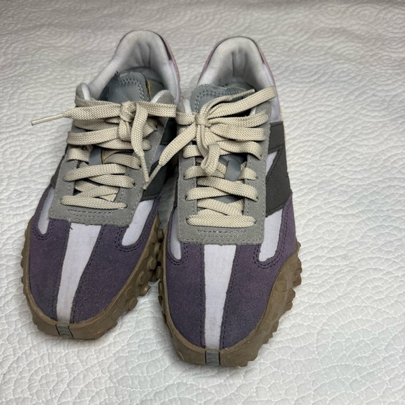 New Balance Purple and Gray Sneakers - Picture 4 of 12